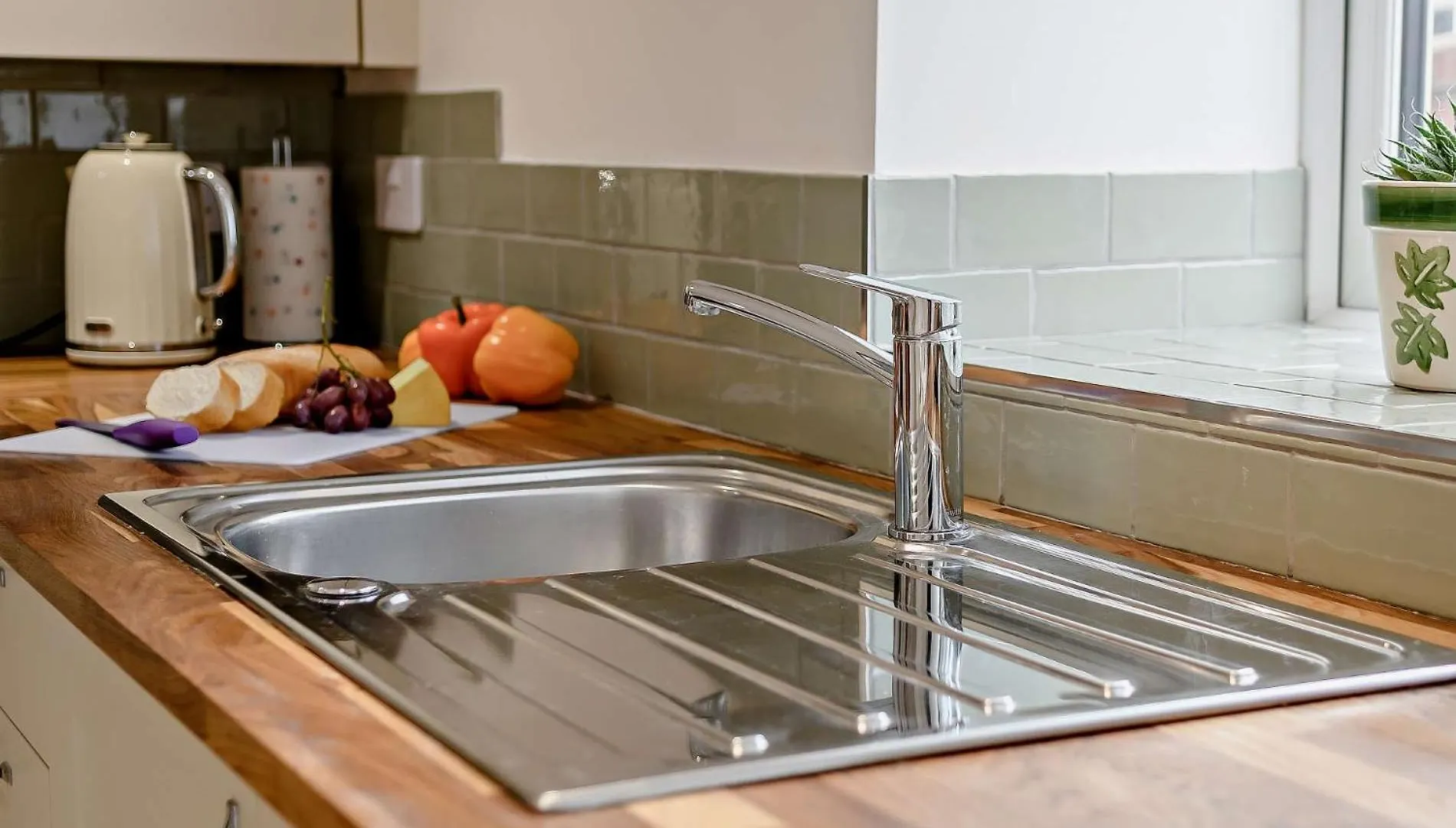2 Bed In Gloucester 91603 Matson イギリス